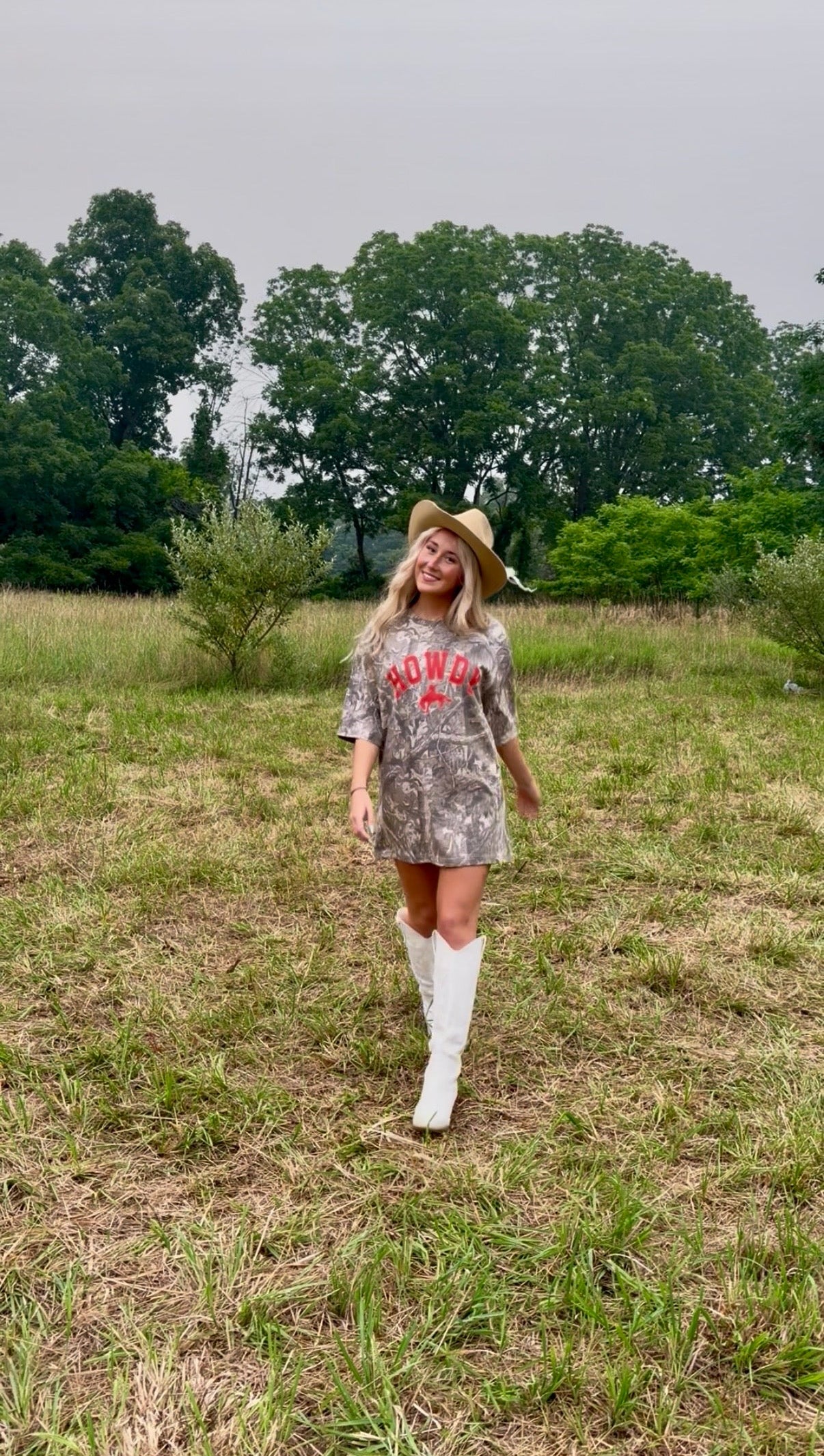 Howdy Oversized Camo Tee