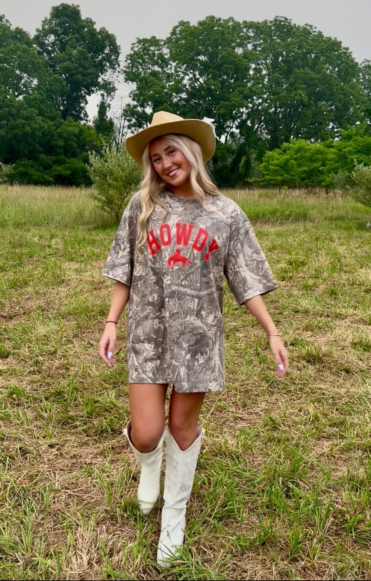 Howdy Oversized Camo Tee