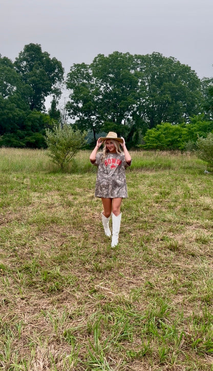 Howdy Oversized Camo Tee